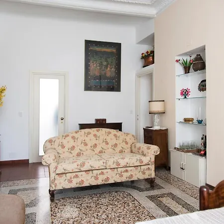 Brera District 2 Bedrooms -youhosty Apartamento