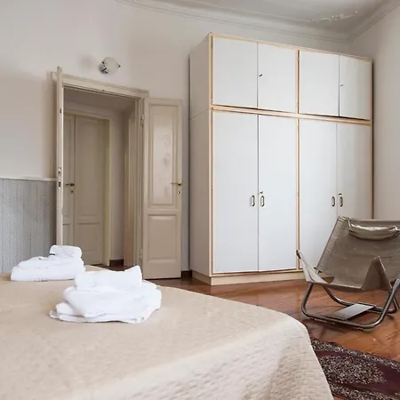 Brera District 2 Bedrooms -youhosty Apartament *
